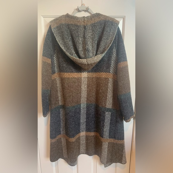 Joseph A. Cardigan/hoodie. Great condition! Size large - Picture 4 of 6